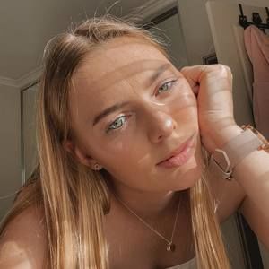 Meet your Posher, Lizzi